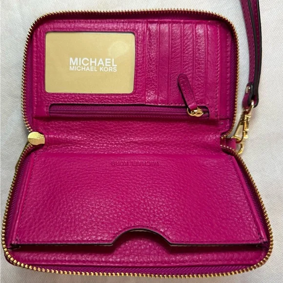 Michael Kors Jet Set Travel Wristlet Wallet Hot Pink Leather Phone Clutch - Picture 3 of 13
